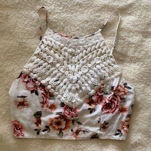 FOREVER21 white & pink crop top (size S)